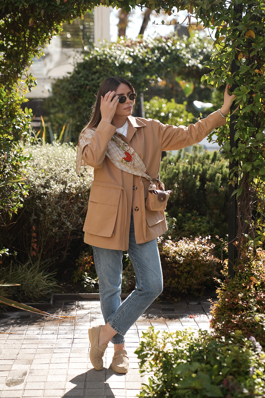 GÖKNUR ARSLAN BÜYÜK CEPLİ TRENÇKOT