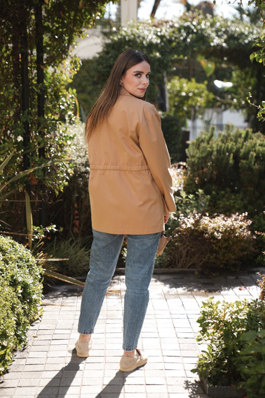 GÖKNUR ARSLAN BÜYÜK CEPLİ TRENÇKOT