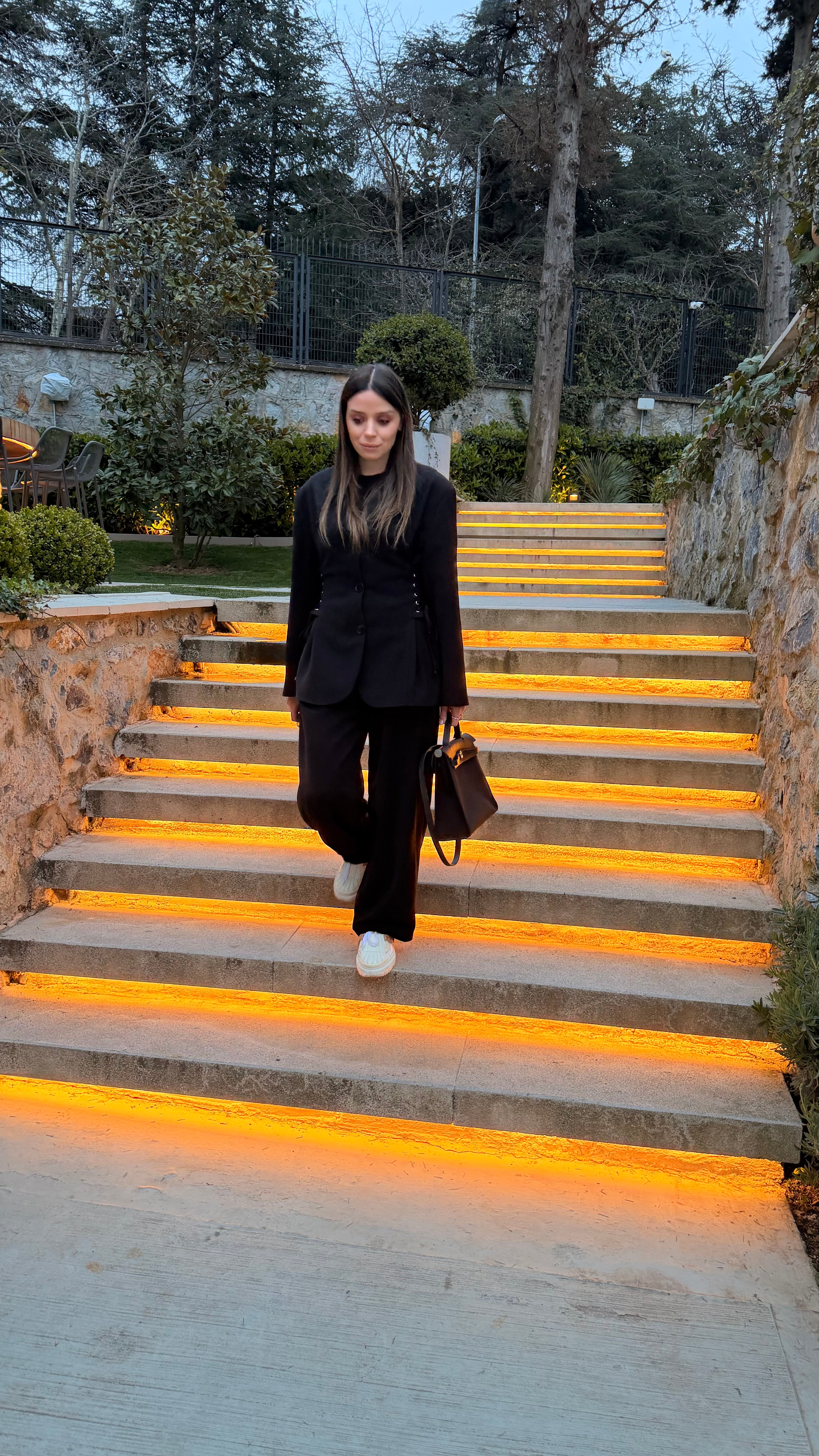 GÖKNUR ARSLAN BLACK AMBER TAKIM