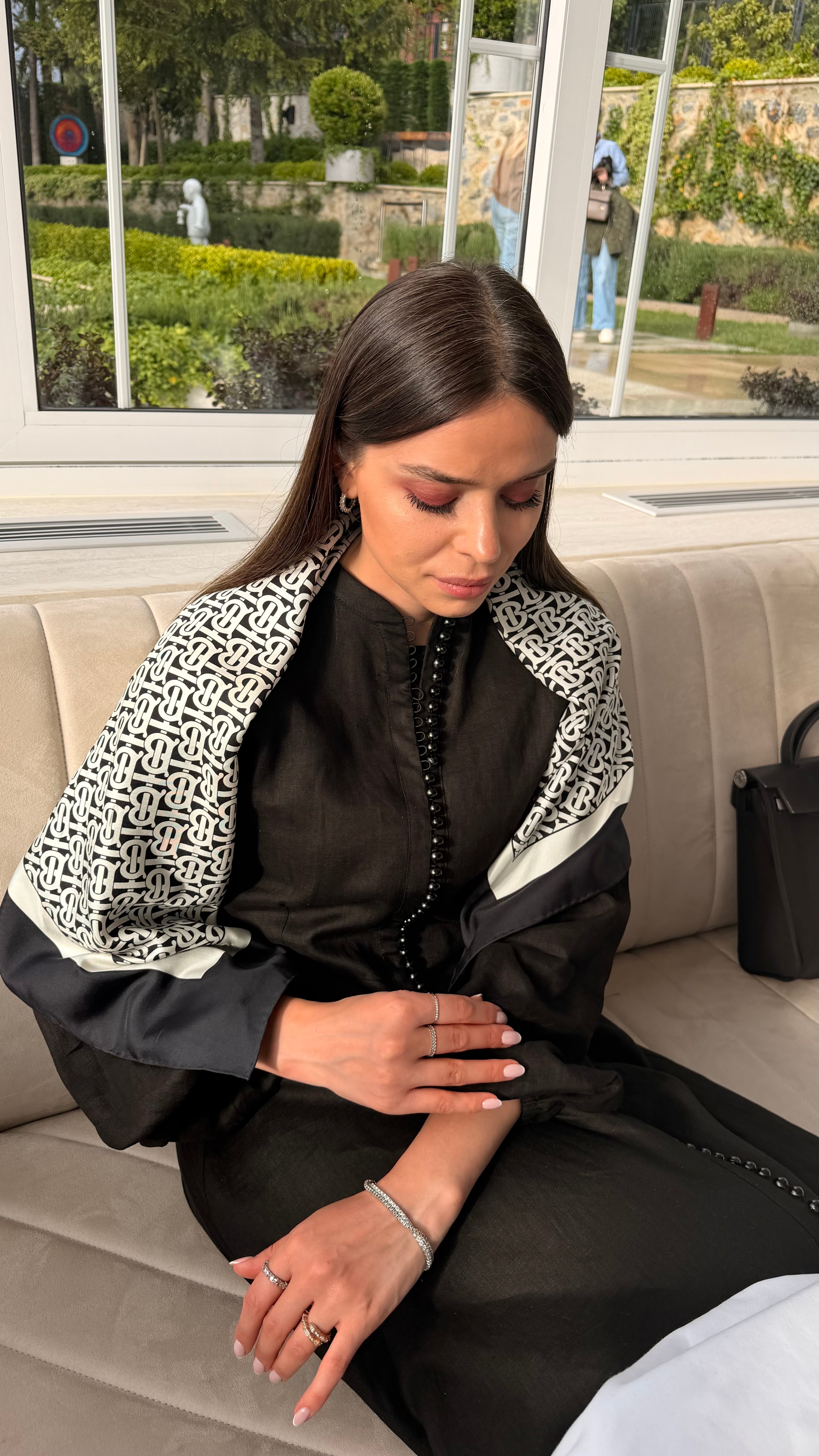 GÖKNUR ARSLAN SWAN DRESS BLACK