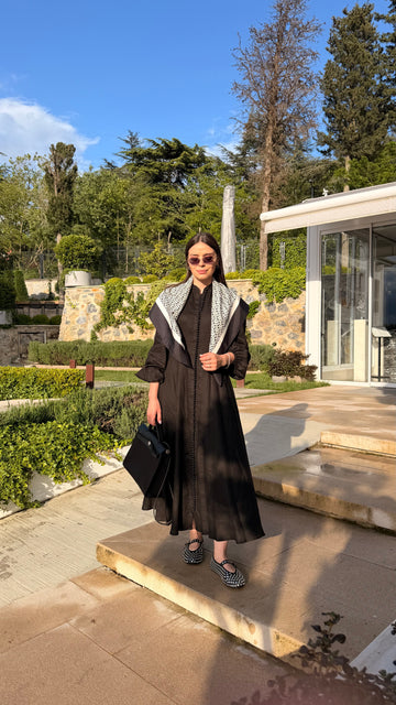 GÖKNUR ARSLAN SWAN DRESS BLACK